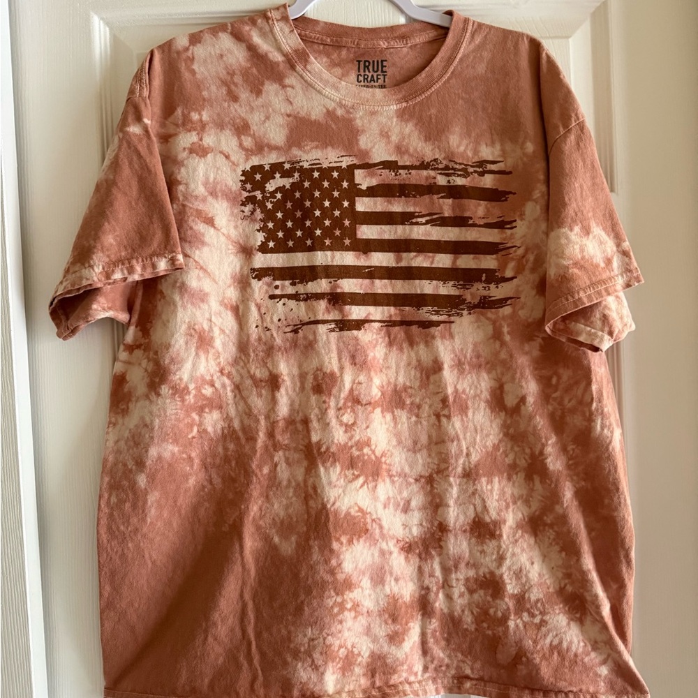 True Craft Rust & Cream Tie-Dye Flag Tee